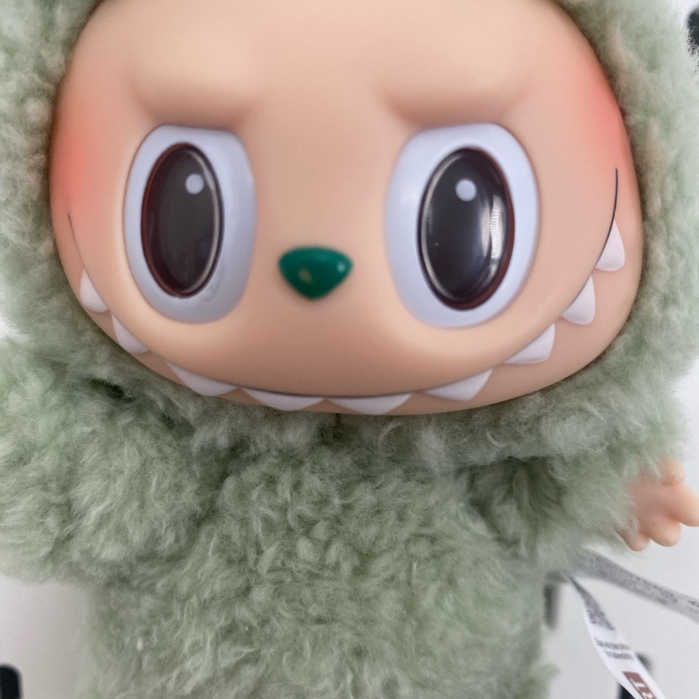 Exciting Macaron Green Grape Labubu - Picture 6 of 7